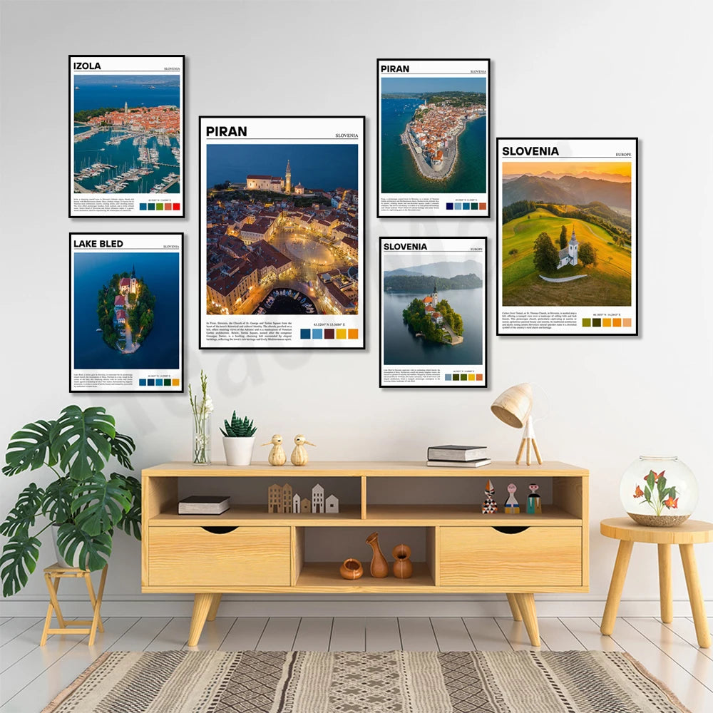 Cette image montre une collection d'affiches touristiques mettant en valeur différentes destinations en Slovénie, telles que Piran, Lake Bled et la Slovénie en général. Les affiches présentent des photographies de paysages naturels et urbains typiques de ces lieux, ainsi que des informations sur leur emplacement géographique et leurs principales caractéristiques.