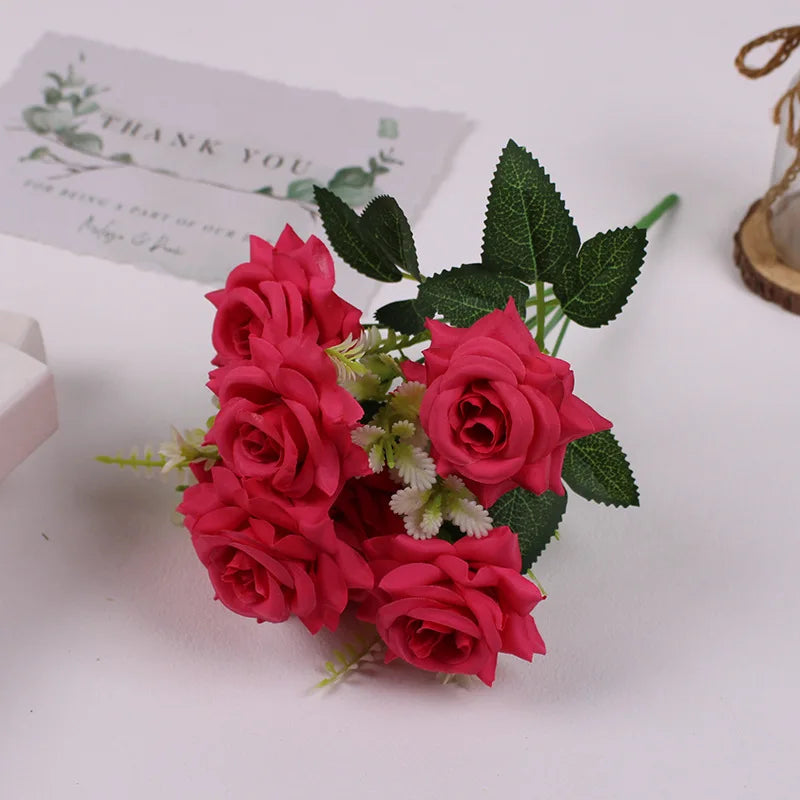 décoration intérieure bouquet artificiel roses soie classique blanc violet noir