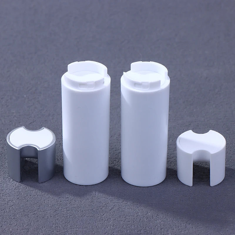 flacons atomisateurs blancs modernes capsules rechange inclusaires lisses opaques