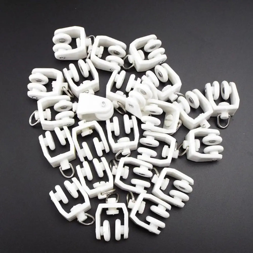 clips rideau blanc modernes rondeles metalliques opaques anneaux