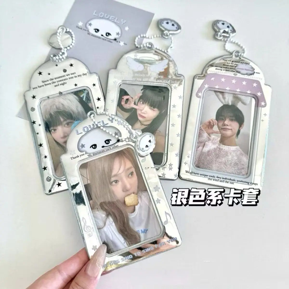 porte cartes argenté rose étoiles visages mignons kawaii textes chaines photos étui