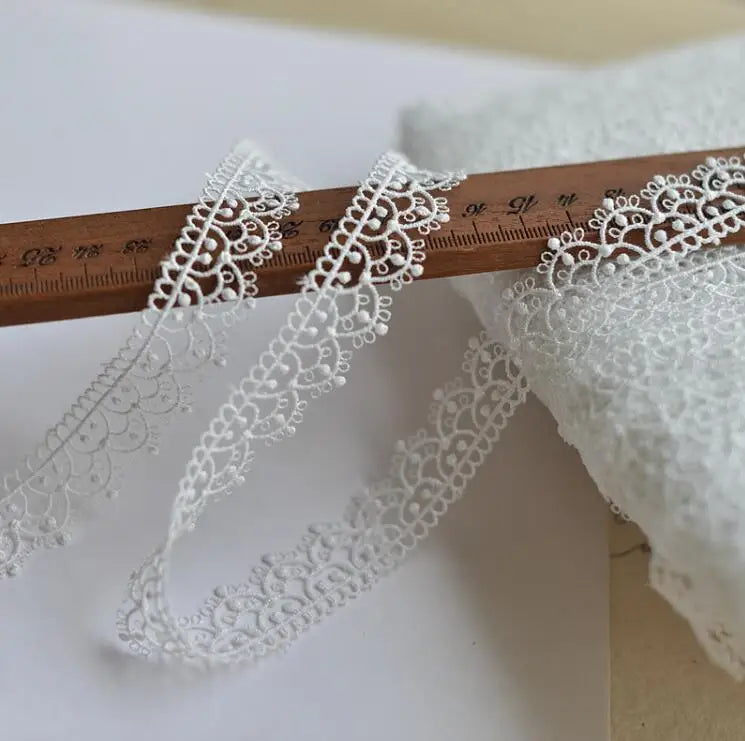 ruban dentelle blanc ornements floraux classique soluble eau garniture robe rideaux bricolage couture élégant