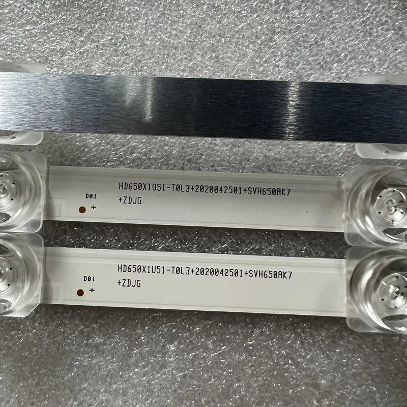 bande lumineuse led transparente moderne adhésive connecteurs électriques code qr haute technologie
