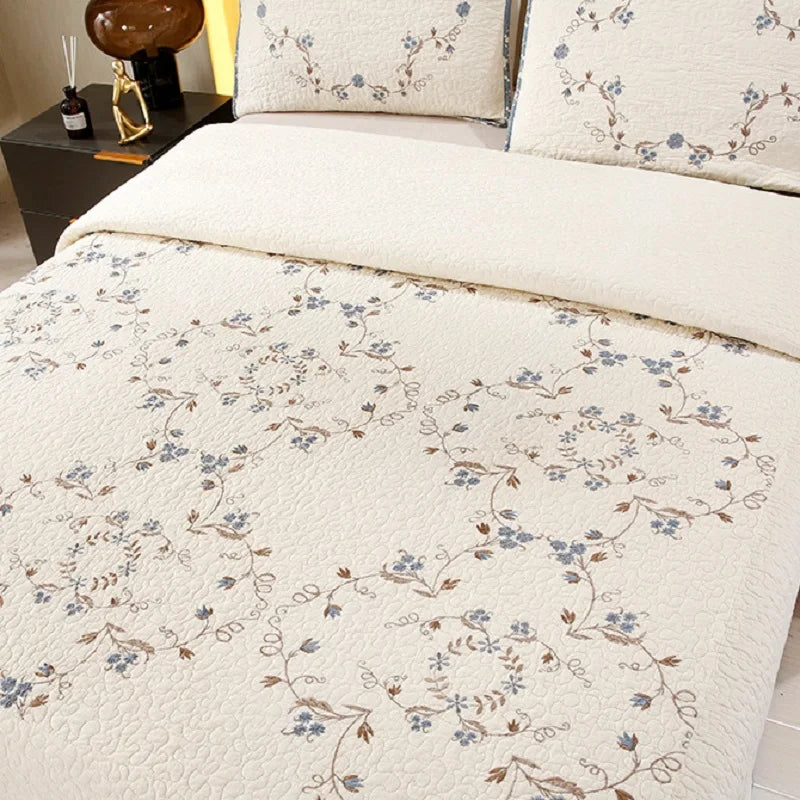 littoile ensemble literie couverture taies oreillers motifs floraux crème bleu marron quilting texturé champêtre