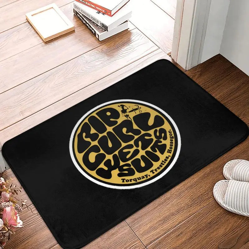 tapis sol personnalisé antidérapant imperméable rip curl motif surf noir jaune décoration maison