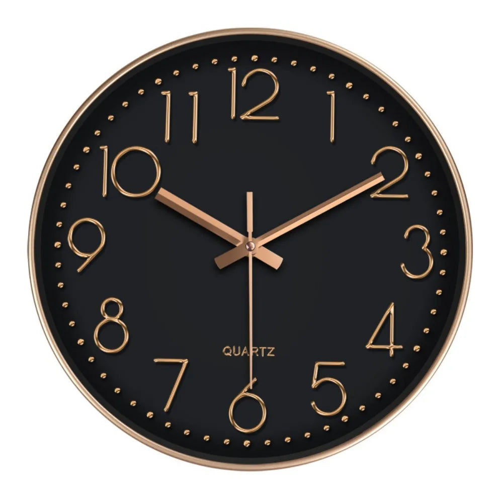 horloge murale cadre doré aiguilles noires numéros blancs moderne chambre coucher
