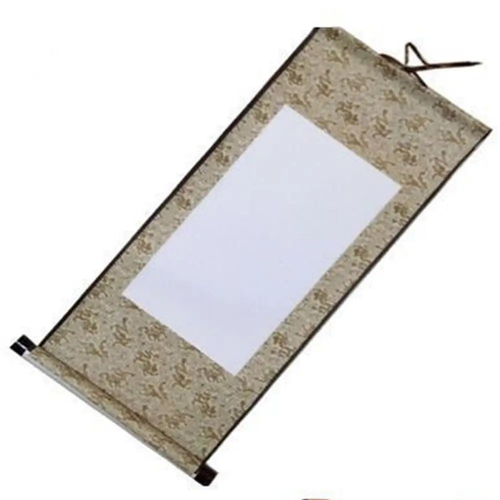 rouleau papier peint imprimé floral ruban fixé traditionnel décoration maison blanc vert suspendu