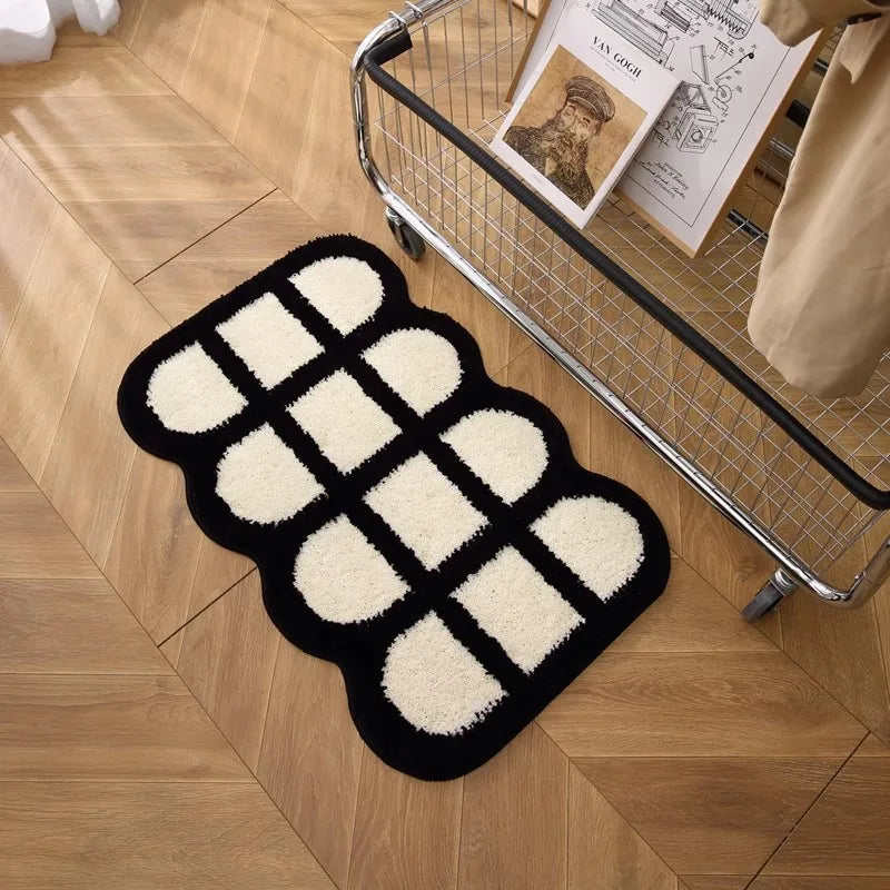 tapis salle bain moderne microfibre coeurs relief noir crème décoration antidérapant
