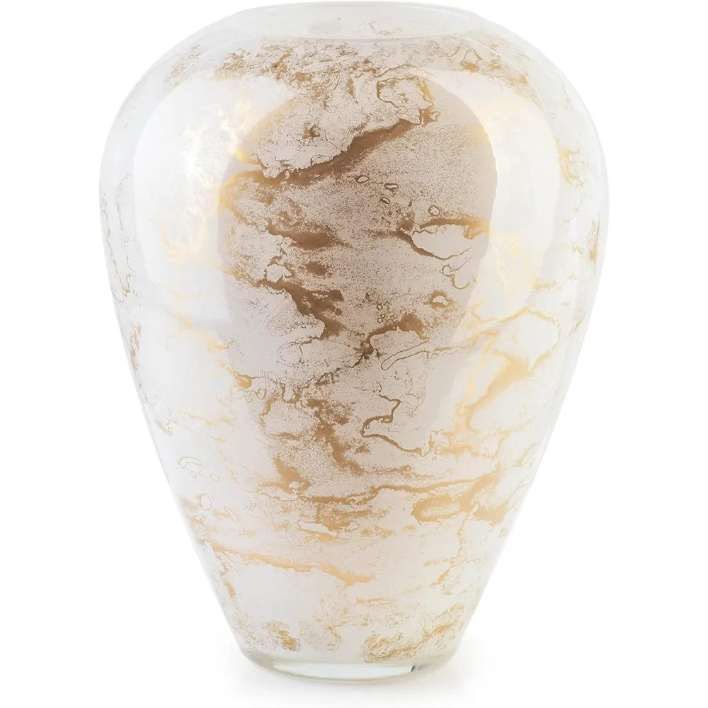 Vase en verre soufflé blanc aspect marbre 27 cm sur table en bois
