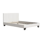 lit moderne blanc tête lit texturée pieds noirs minimaliste fixations métalliques