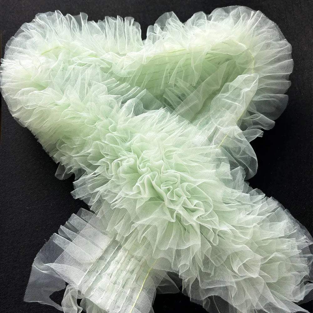 ruban tulle plissé rose clair blanc rouge bleu clair noir décoratif festif résistant clips