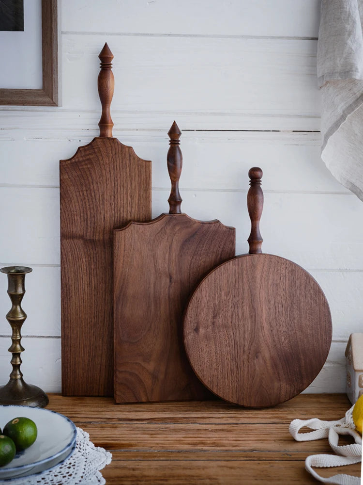 planches découper bois massif marron rustique traditionnelle poignée bâton double face cuisine steak dessert