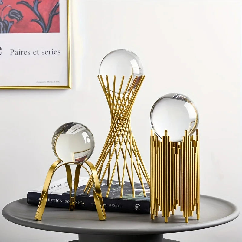 sculpture décorative or contemporaine minimaliste structure maille sphères transparentes
