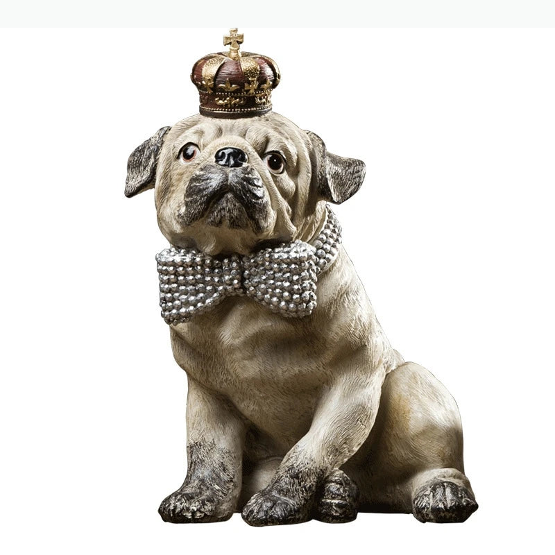 statuette chien bouledogue couronne collier aspect vieilli texture rugueuse décoration chambre moderne