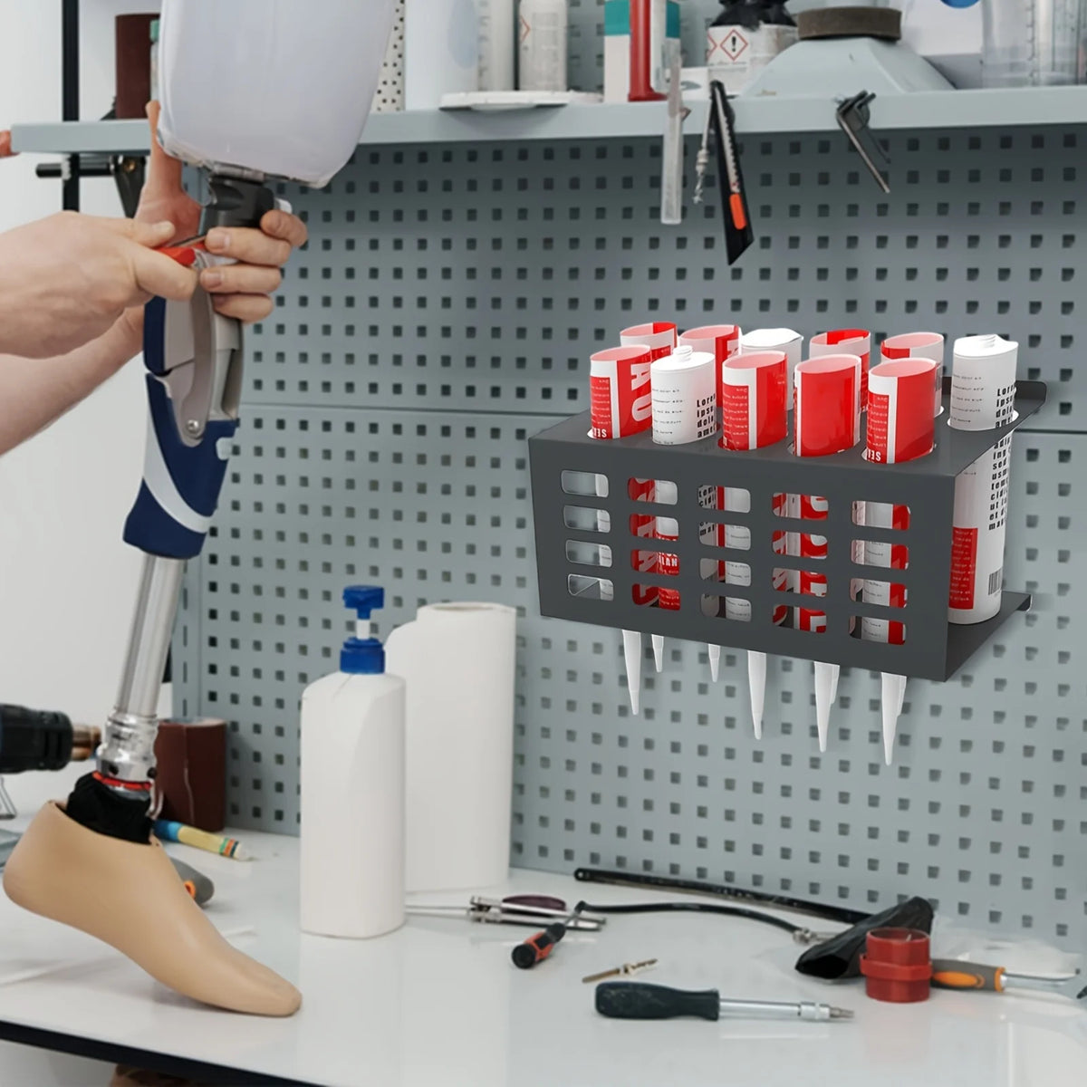 rangements mural acier inoxydable tubes mastic outils atelier industriel perforé fixations murales