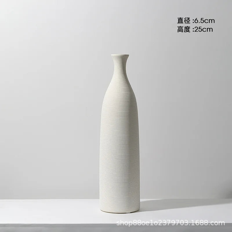 vases céramique blancs rayures horizontales modernes fleurs artificielles