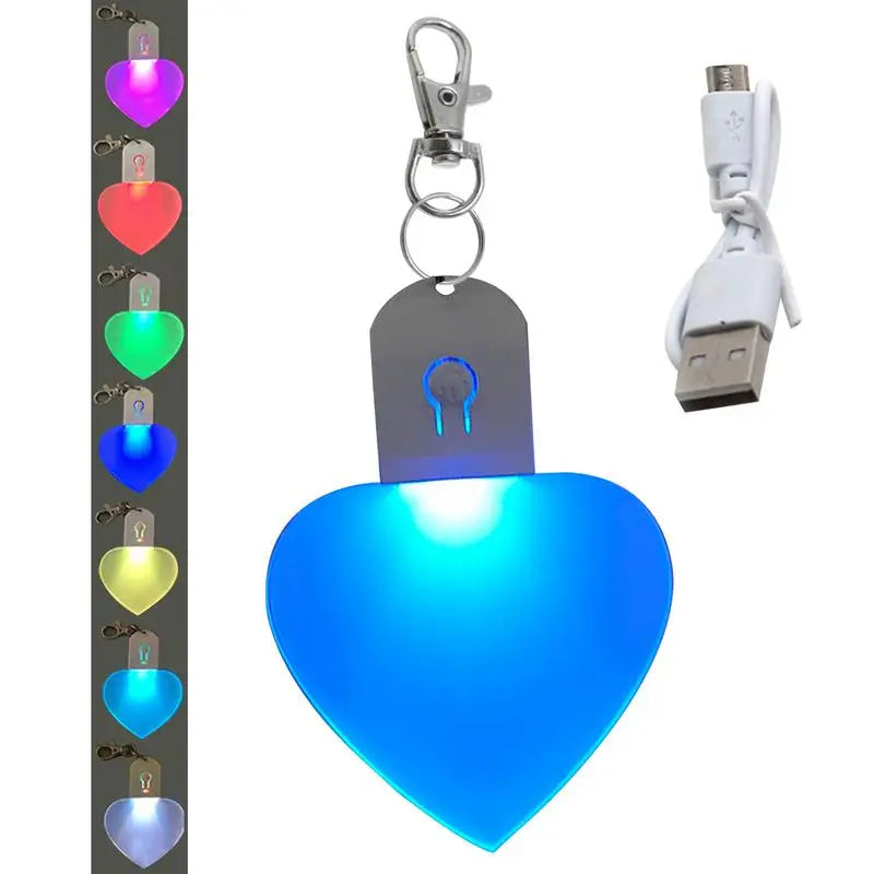 porte clés lumineux coeurs étoiles couleurs bleu blanc vert rose violet moderne