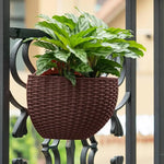 Pots suspendus imitation tressage blanc noir marron foncé système irrigation succulentes