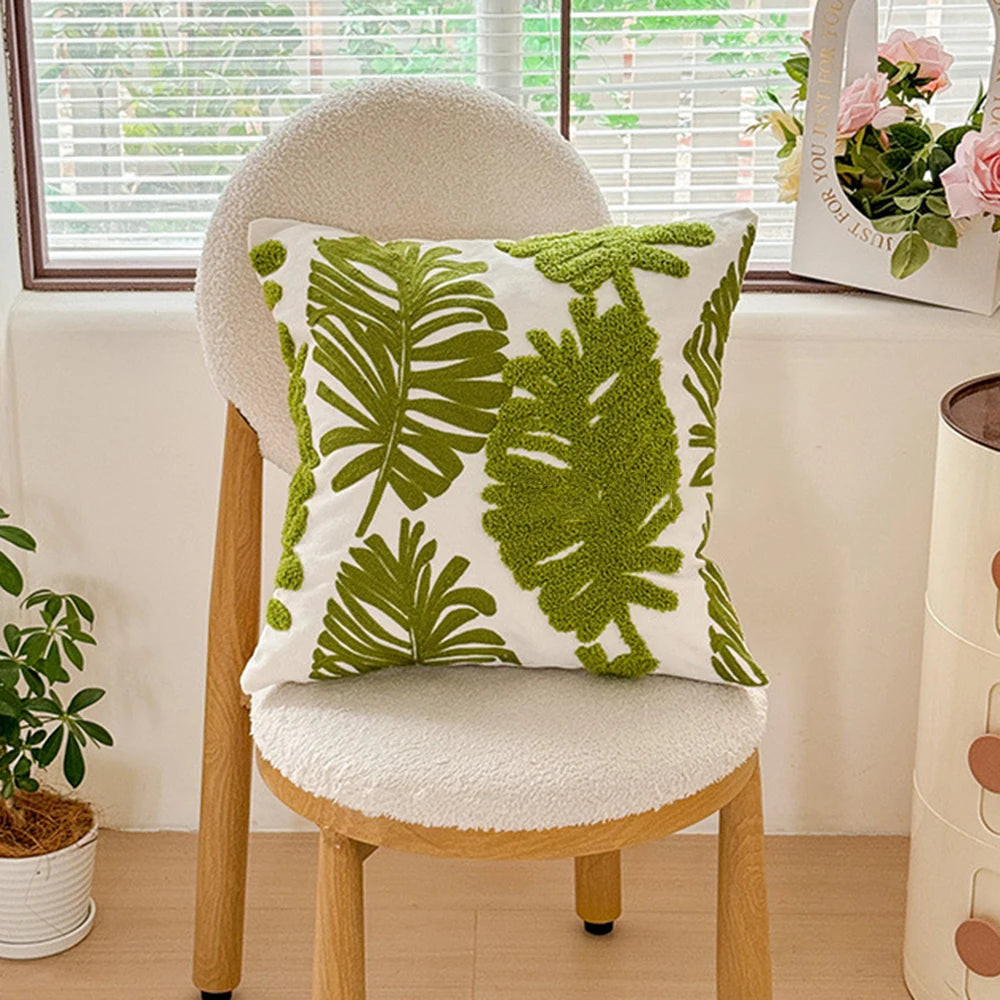 coussin carré 45x45 cm brodé feuille verte moderne décoration printanière