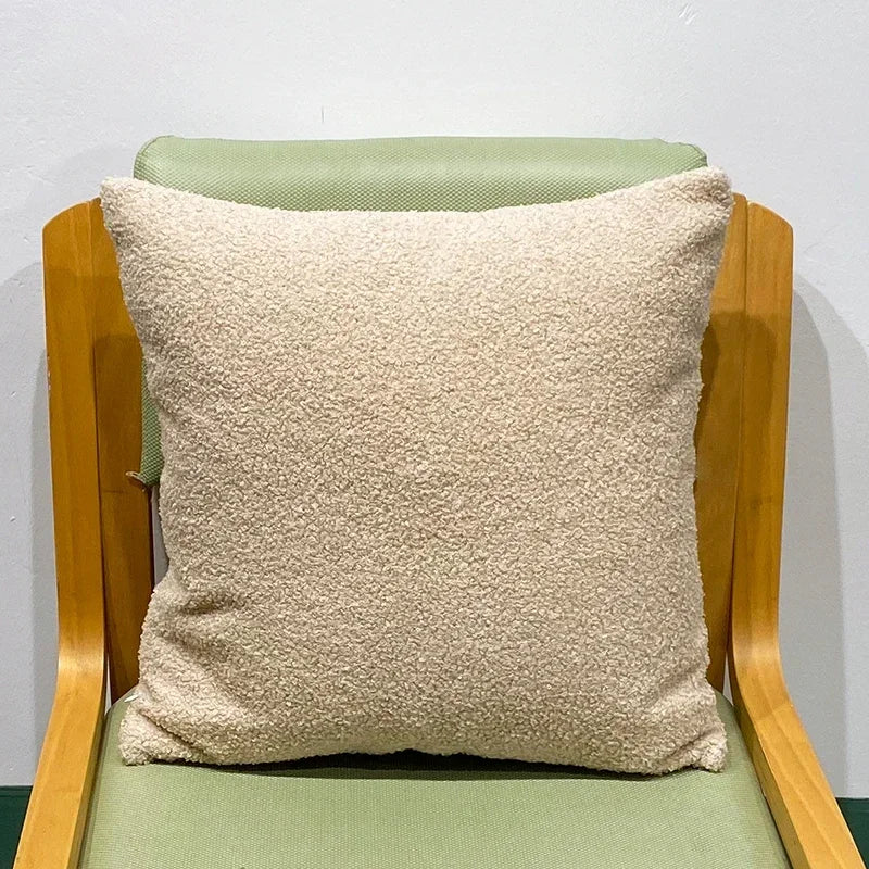 housse coussin carré peluche marron clair moderne lit salon voiture 45x45cm