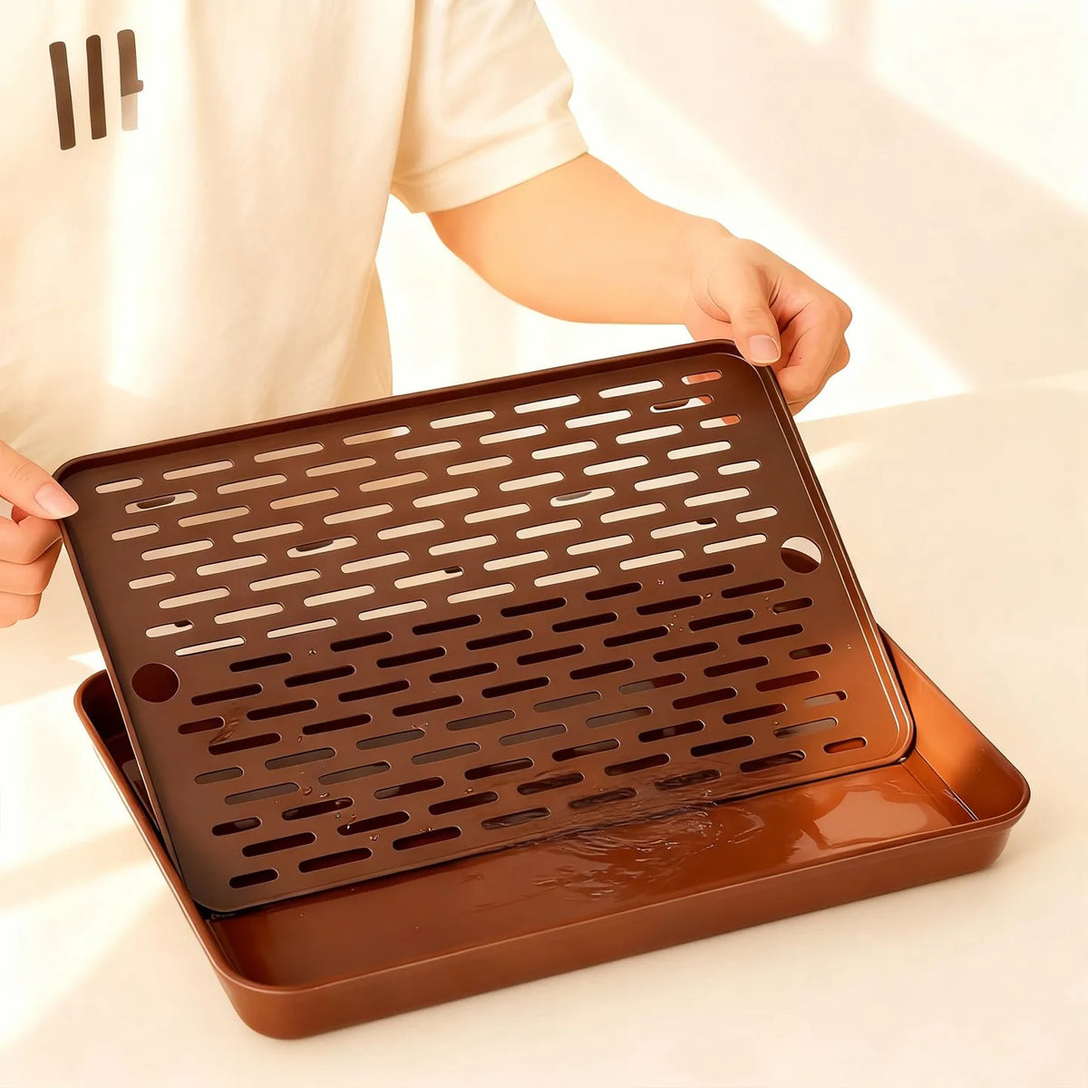 assiettes repas marron noir modernes grille repose fourchette cuillers théière multifonctionnelles cuisine salon