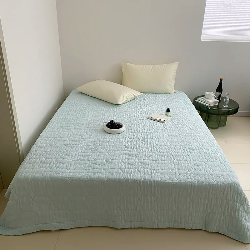 couverture d'été coton gris clair motif géométrique moderne matelassée lit double chambre