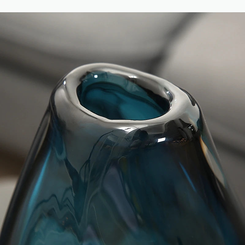 vase moderne transparent bleu marbré décoration intérieure fleur artificielle arrangement table