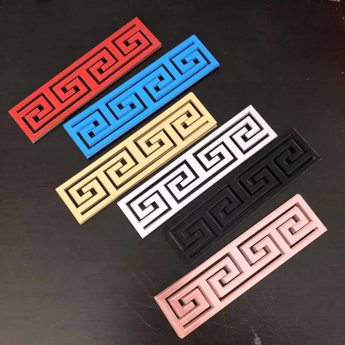 rubans décoratifs adhésifs miroir acrylique 20cm 5cm classiques motifs grecs rouge bleu or blanc