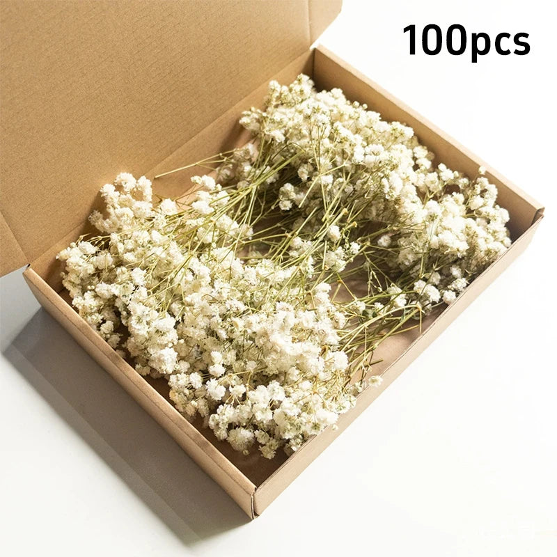fleurs séchées bouquet blanc tiges dorées naturel rustique anniversaire décoration intérieure papier kraft boîte