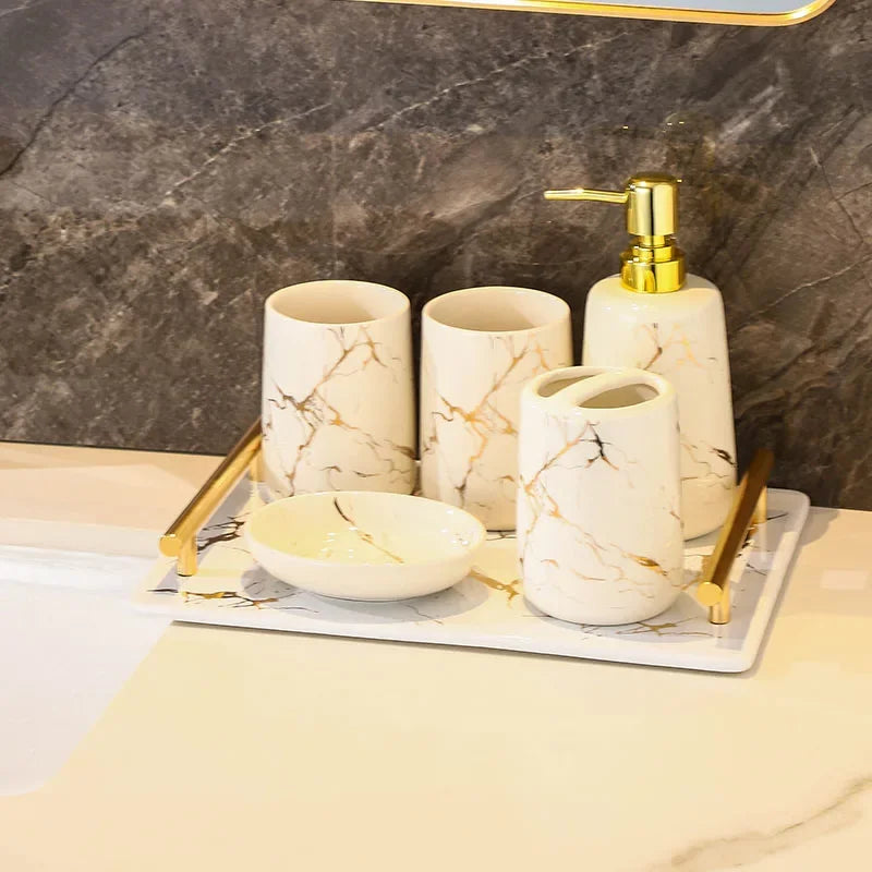 ensemble porte brosse dents porte savon marbre moderne or noir élégant bouteille parfum fleurs