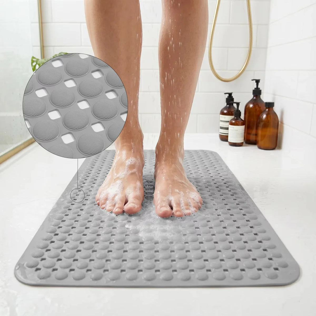 tapis bain antidérapant moderne gris clair perforations ventouses 37x68cm drainage sécurisé doux machine