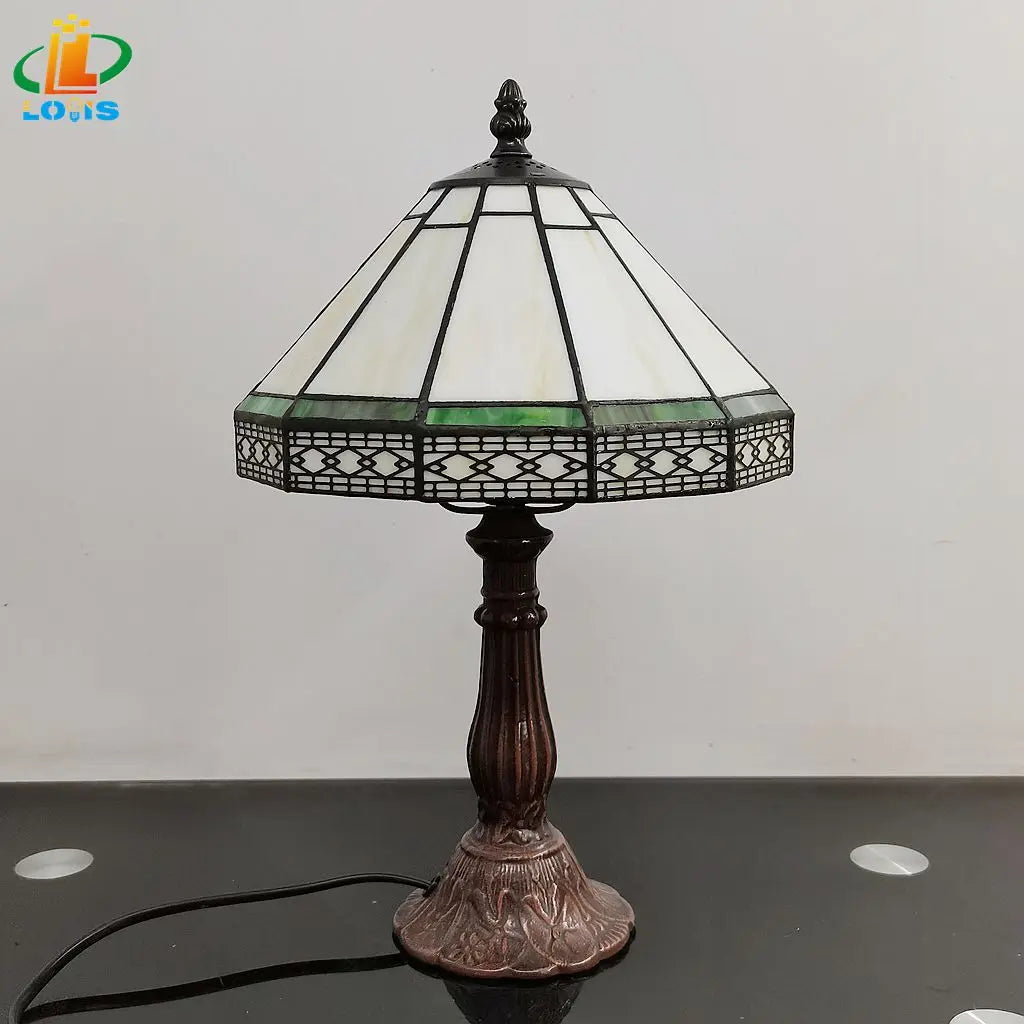 lampe table géométrique tiffany verte beige noire opaque vintage aluminium led