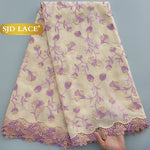 tissu brodé semi transparent vert fleurs roses élégant occasion spéciale robe mariage vintage chic