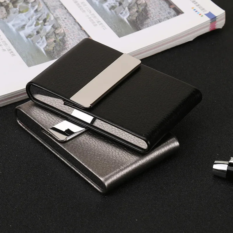 porte cartes simili cuir grainé gris métallisé clips métalliques classique opacité fumeur accessoire tabac