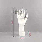 sculpture main humaine sphere argentee deco moderne blanc lisse brillante