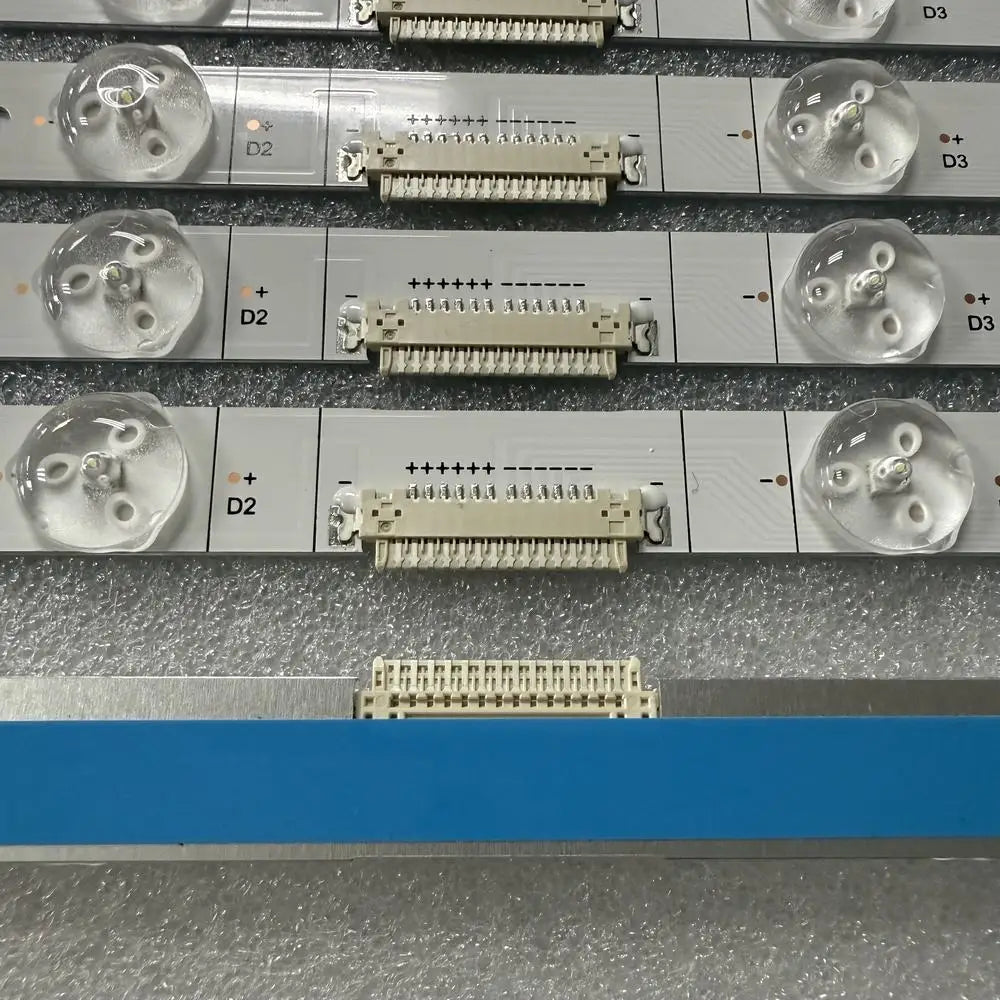 bande lumineuse led argentée blanche moderne connecteurs électriques réutilisable opaques 10cmx120cm