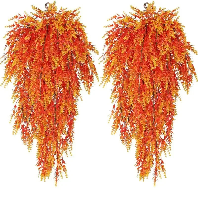 guirlande artificielle fleurs violettes feuilles vertes moderne extérieure accrochée chaîne métallique décoration jardin mariage