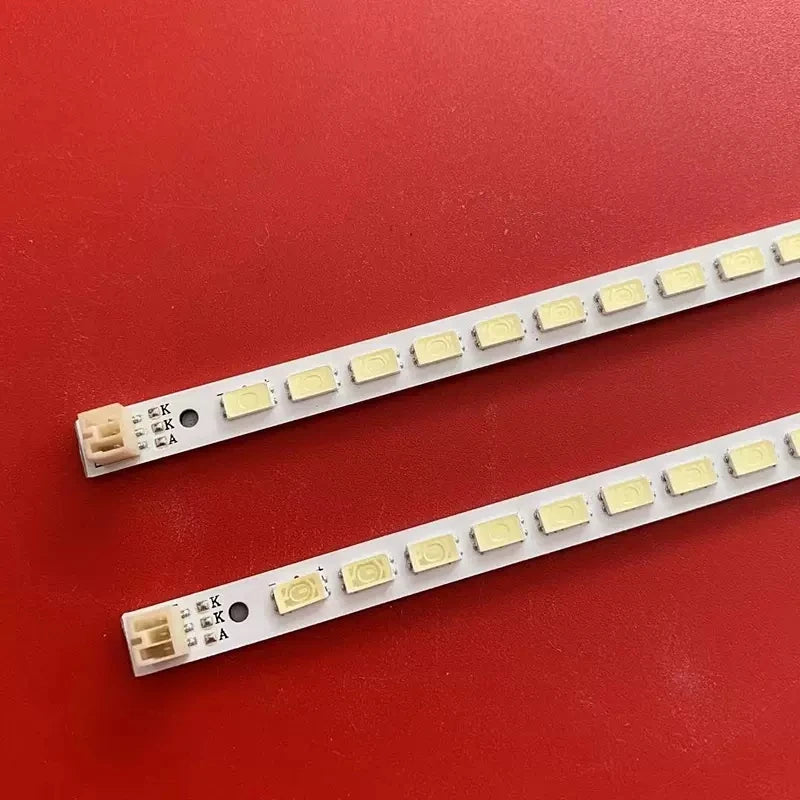barres lumineuses led jaune blanc rouge industriel connecteurs régulièrement disposées