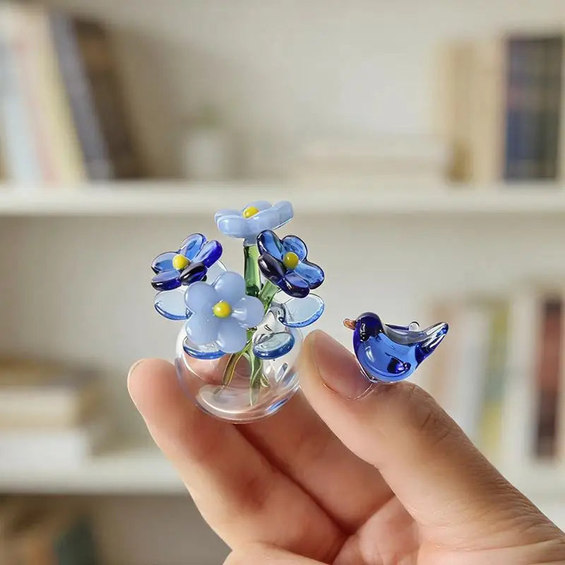 bouquet fleurs artificielles oiseau bleu vert jaune blanc verre transparent miniature décoration maison vase