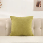 coussin peluche vert jaune rose gris clair texture bouclée moderne 60x60cm fixations