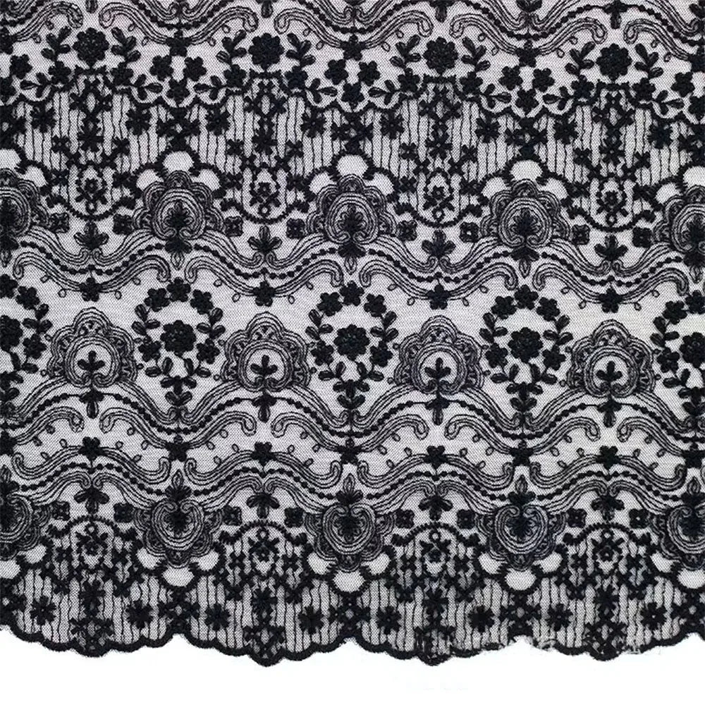 tissu polyester brodé motifs floraux fleurs dentelle fine robe soirée élégante classique occasion spéciale