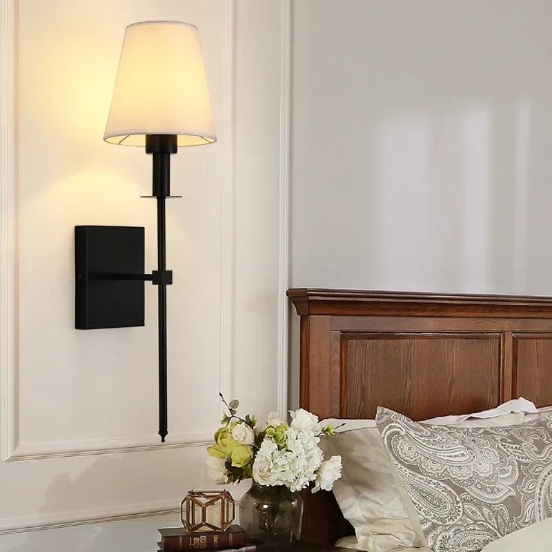 lampes murales modernes coniques noires or abat jour blanc flux lumineux 249 2000