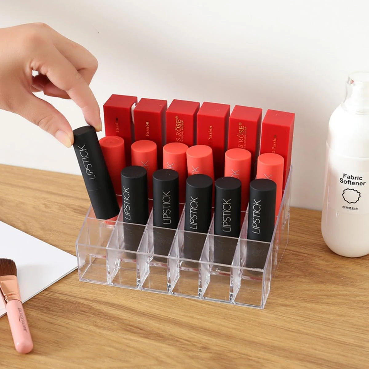 présentoir transparent moderne 24 grilles petites grandes 36 40 rouges lèvres acrylique minimaliste rechargeable