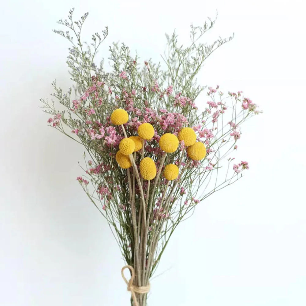bouquet fleurs séchées boule dorée gypsophile eucalyptus feuilles naturel rustique décoration maison anniversaire wedding