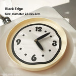 horloge murale moderne minimaliste rouge noir beige clair points texture ondulée fixée mur vintage