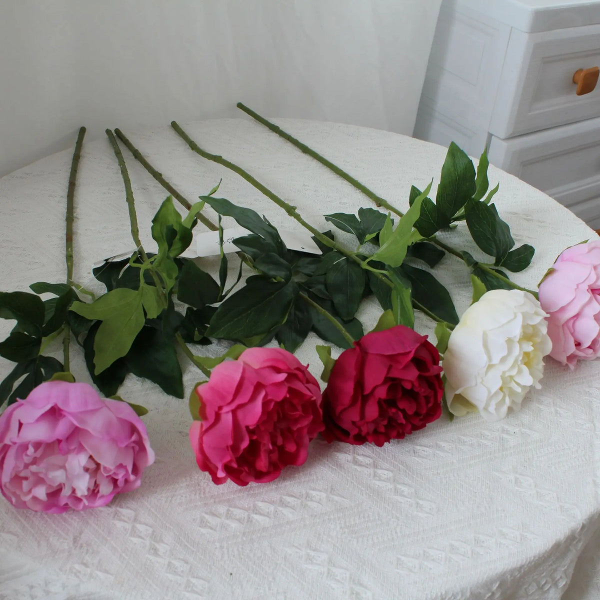 bouquet fleurs artificielles pivoine rose blanche rouge feuilles vertes mariage anniversaireintérieurDecorationFete