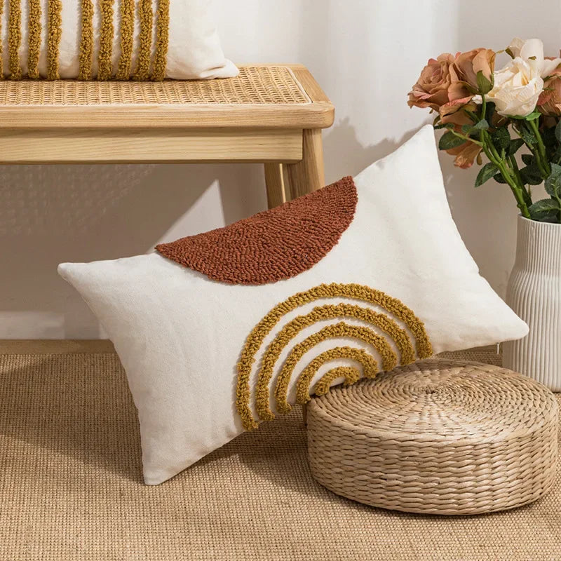 coussin décoratif nordique brodé motif géométrique beige moutarde orange brun boho chic