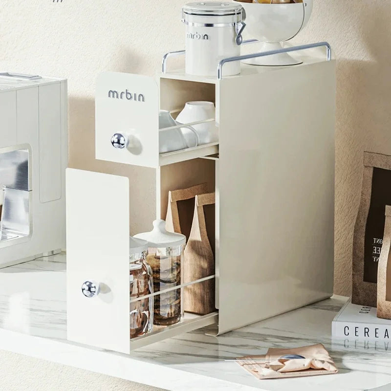rangement cuisine tiroirs boîtes organisation blanc crème étagères métal moderne rétro tasses capsules thé