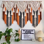 tapisserie macramé boho blanc gris bleu orange motifs géométriques franges crochet chambre