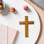 croix murale bois naturelle classique marron clair décoration religieuse intérieure